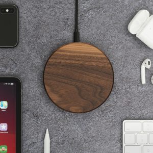 oakywood-slim-wireless-charger-walnut-wood-stainless-steel-natural-smartphone-charger-qi-hoesie.nl_