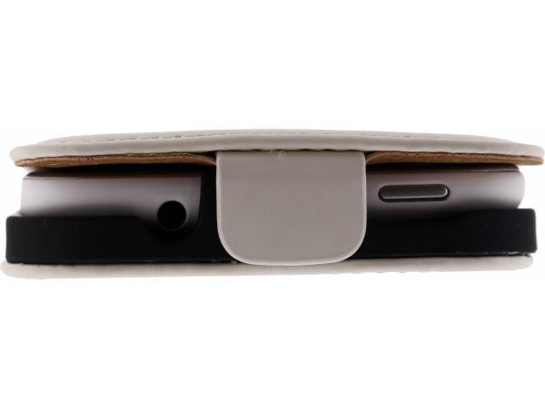 Mobilize Ultra Slim Flip Case HTC Desire 601 White