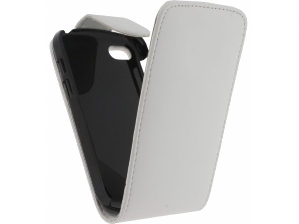 Xccess Flip Case BlackBerry Q10 White