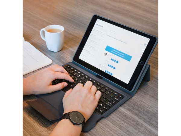 Mobilize Ultimate Bluetooth Keyboard Case Apple iPad Mini 6 (2021) Black QWERTY
